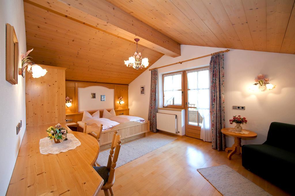 Hauser'S Ferienhof Hart im Zillertal Rum bild
